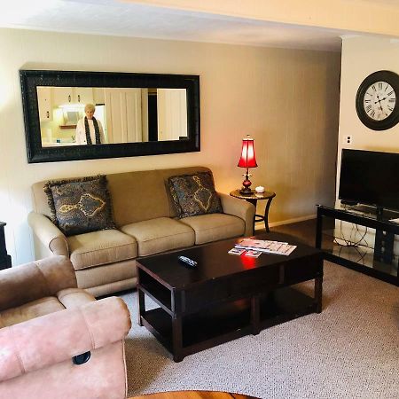 Galena Penthouse Overlooking Main Street With Free Off Street Parking Eksteriør billede