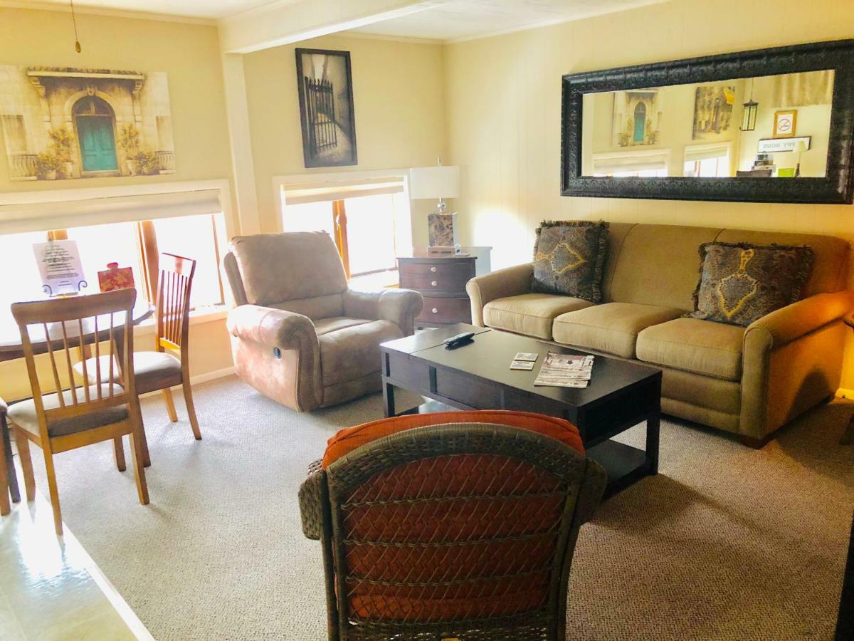 Galena Penthouse Overlooking Main Street With Free Off Street Parking Eksteriør billede